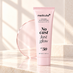 Medicube Collagen Glow Sunscreen em composição clean iluminada